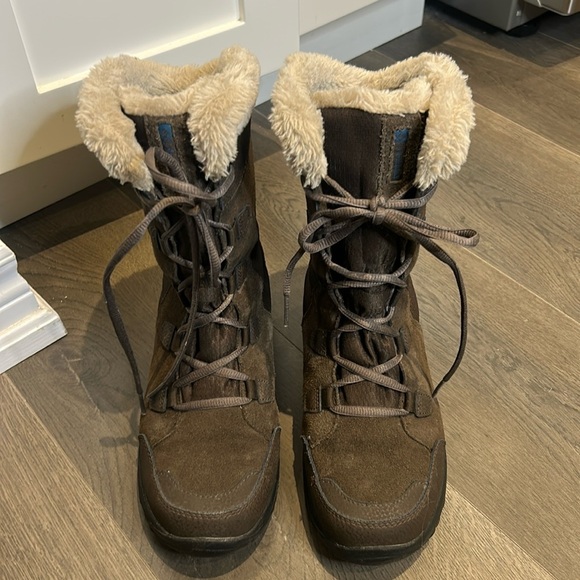 Columbia Women's Ice Maiden II Winter Snow Boots Brown Size 7.5 - Picture 3 of 17